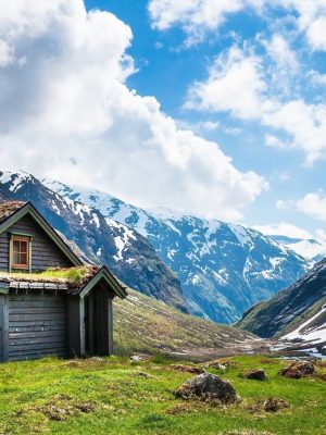 norway-3840x2160-geiranger-stryn-mountain-clouds-house-sky-snow-green-860